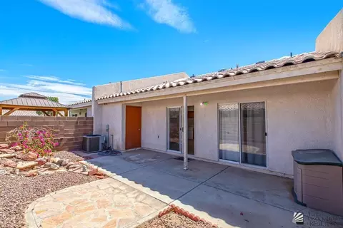 Exterior - 10740 E 35 St, Yuma, AZ 85365 photo 5 of 9