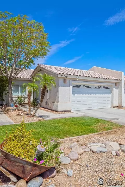 Exterior - 10740 E 35 St, Yuma, AZ 85365 photo 7 of 9
