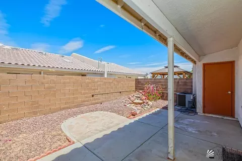 Exterior - 10740 E 35 St, Yuma, AZ 85365 photo 3 of 9