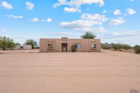 38461 E Pearl Dr, Wellton, AZ 85356