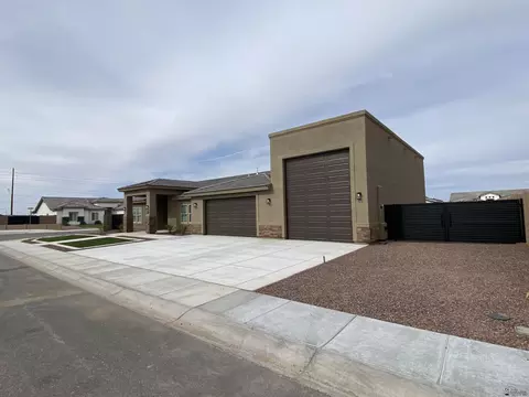 Exterior - 12140 E 35 Ln, Yuma, AZ 85367 photo 3 of 6