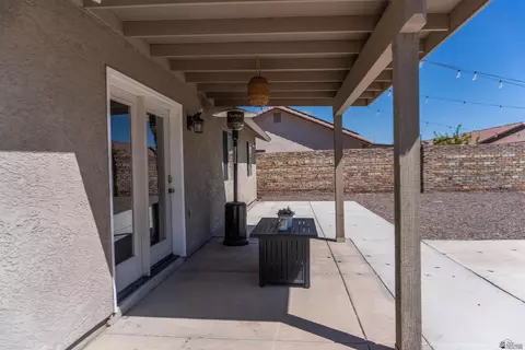 Exterior - 10343 E 38 Pl, Yuma, AZ 85365 photo 7 of 12