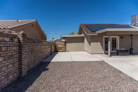 Exterior - 10343 E 38 Pl, Yuma, AZ 85365 photo 9 of 12