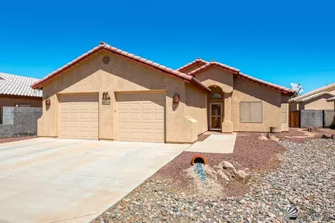 Exterior - 5276 E 33 Ln, Yuma, AZ 85365 photo 2 of 8
