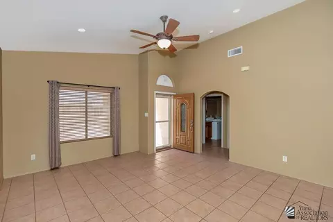 Living - 5276 E 33 Ln, Yuma, AZ 85365 photo 2 of 2