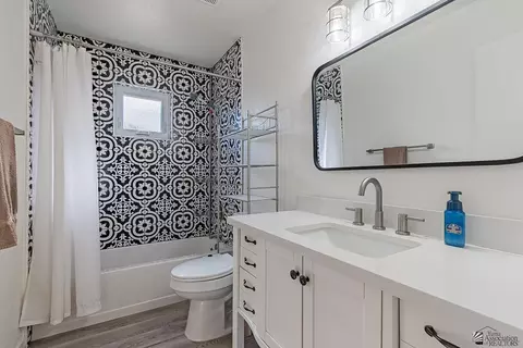 Bath - 3474 E Castano Ln, Yuma, AZ 85365 photo 1 of 3