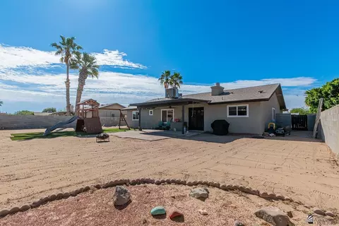 Exterior - 3474 E Castano Ln, Yuma, AZ 85365 photo 7 of 11