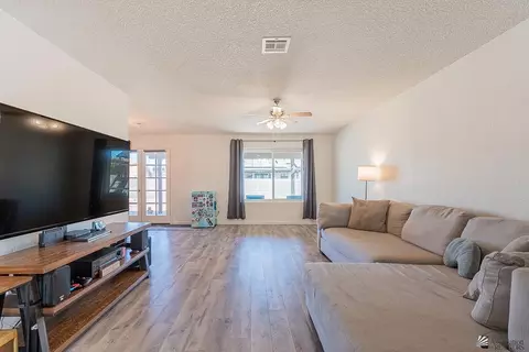 Living - 3474 E Castano Ln, Yuma, AZ 85365 photo 3 of 4