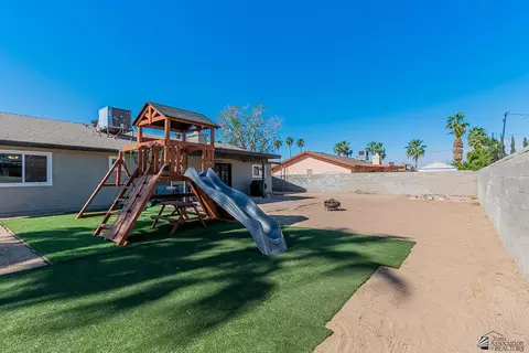 Exterior - 3474 E Castano Ln, Yuma, AZ 85365 photo 8 of 11