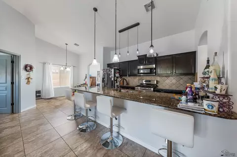 Kitchen - 11525 E 35 Pl, Yuma, AZ 85367 photo 1 of 3