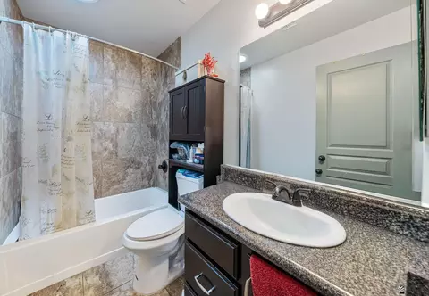 Bath - 11525 E 35 Pl, Yuma, AZ 85367 photo 1 of 6