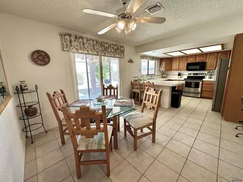 Dining - 14128 E 49 Dr, Yuma, AZ 85367 photo 2 of 3