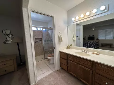Bath - 14128 E 49 Dr, Yuma, AZ 85367 photo 2 of 3