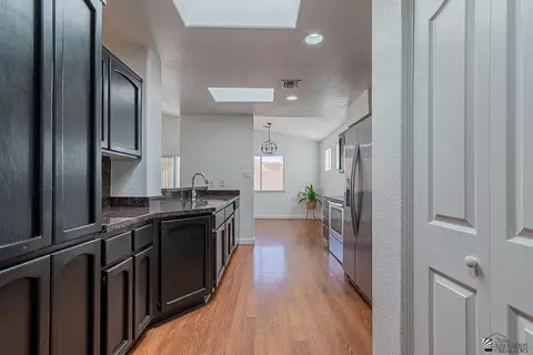 Entry Way - 10563 E 35 St, Yuma, AZ 85365 photo 2 of 2