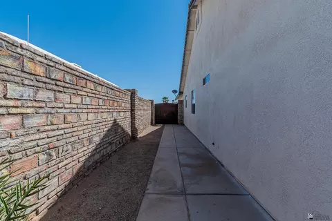 Exterior - 9624 E 37 St, Yuma, AZ 85365 photo 7 of 7