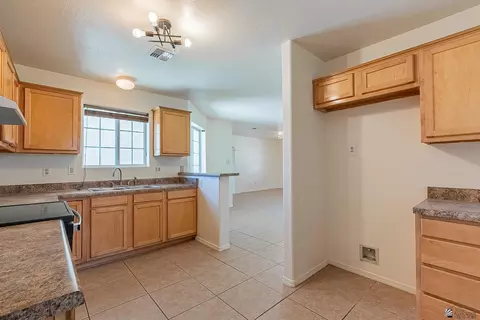 Kitchen - 9624 E 37 St, Yuma, AZ 85365 photo 1 of 3