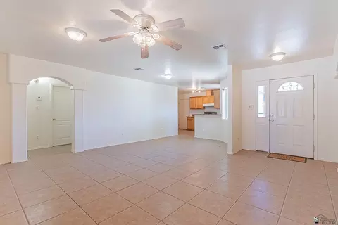 Living - 9624 E 37 St, Yuma, AZ 85365 photo 2 of 3