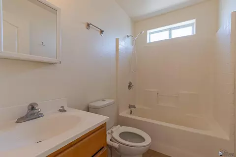 Bath - 9624 E 37 St, Yuma, AZ 85365 photo 2 of 2