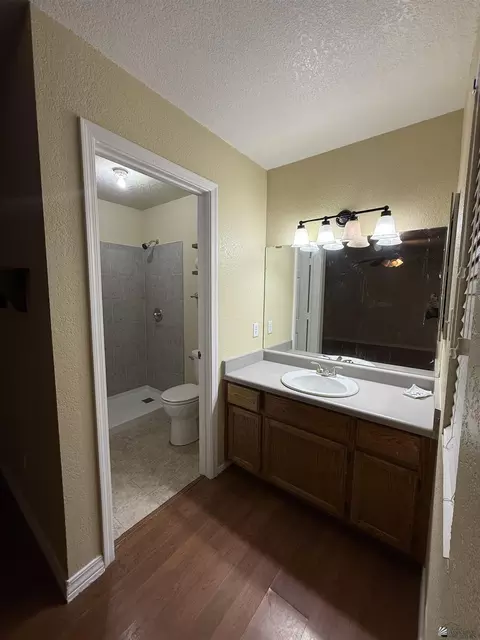 Bath - 11288 E 26 Pl, Yuma, AZ 85367 photo 1 of 3