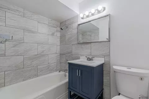 Bath - 1359 E Morrison St, Yuma, AZ 85365 photo 3 of 3