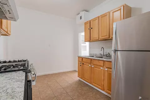 Kitchen - 903 S 3 Ave, Yuma, AZ 85364 photo 2 of 3