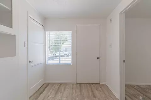 Entry Way - 903 S 3 Ave, Yuma, AZ 85364 photo 2 of 3