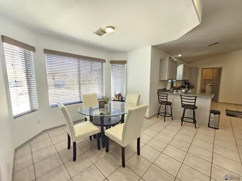 Dining - 10711 E 36 Pl, Yuma, AZ 85365 photo 2 of 2