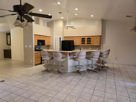 Kitchen - 960 W 34 St, Yuma, AZ 85364 photo 2 of 4