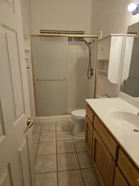Bath - 960 W 34 St, Yuma, AZ 85364 photo 3 of 3