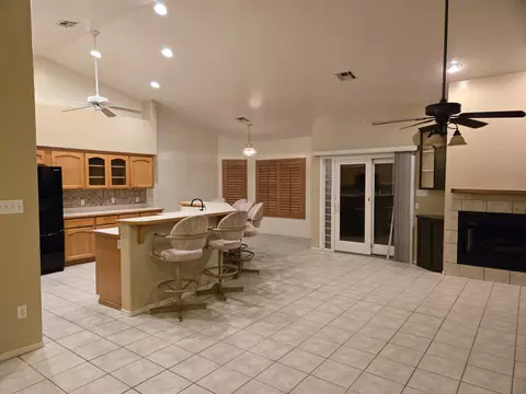 Kitchen - 960 W 34 St, Yuma, AZ 85364 photo 4 of 4