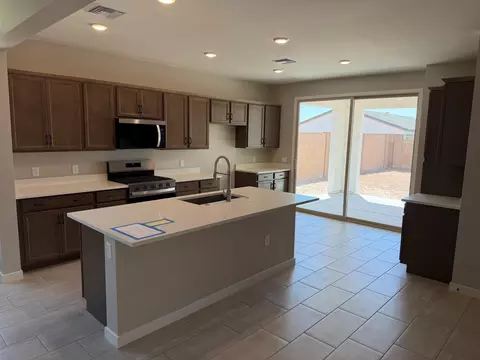 7697 E 35 St, Yuma, AZ 85365 photo 2