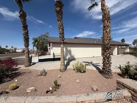 Exterior - 13674 E 46 St, Yuma, AZ 85367 photo 4 of 5