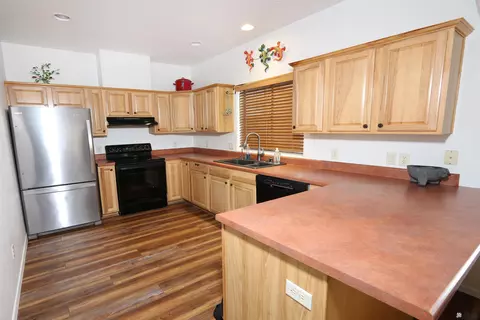 Kitchen - 14453 E 55 St, Yuma, AZ 85367 photo 1 of 2