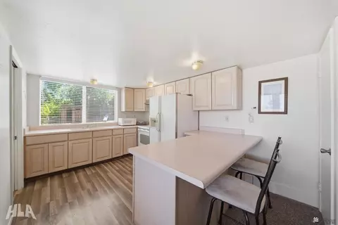 Kitchen - 5229 E 34 St, Yuma, AZ 85365 photo 5 of 7