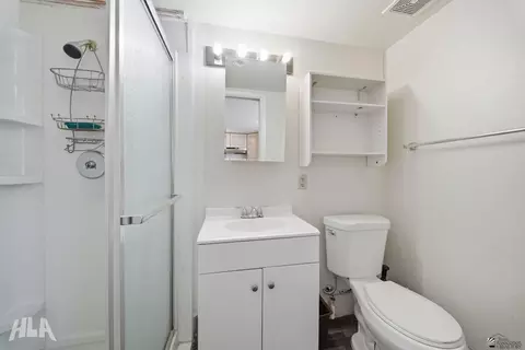 Bath - 5229 E 34 St, Yuma, AZ 85365 photo 6 of 6
