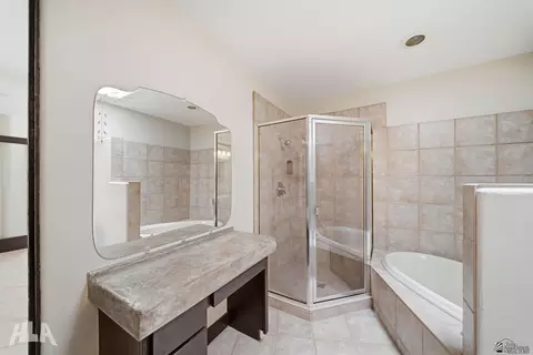 Bath - 5229 E 34 St, Yuma, AZ 85365 photo 2 of 6