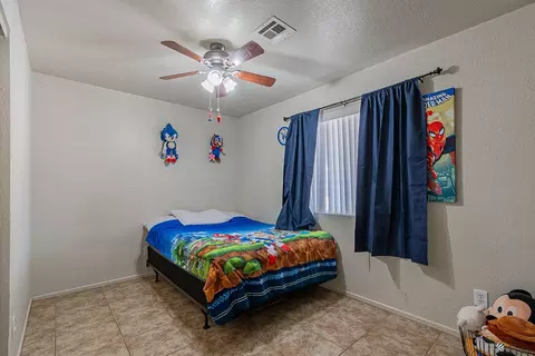 Bedroom - 6331 E 42 Ln, Yuma, AZ 85365 photo 3 of 4