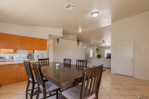 Dining - 6331 E 42 Ln, Yuma, AZ 85365 photo 2 of 2