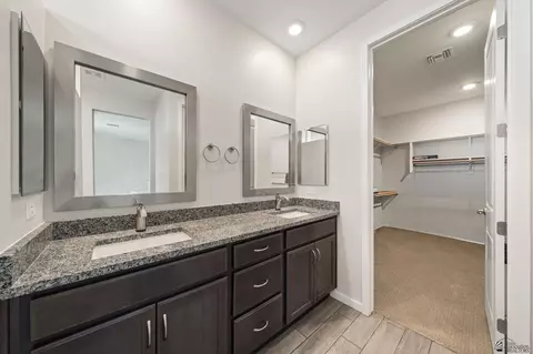 Bath - 14783 E 40 Pl, Yuma, AZ 85367 photo 6 of 8