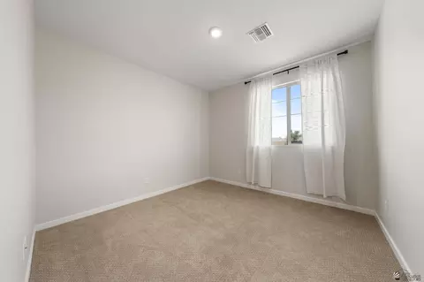 Bedroom - 14783 E 40 Pl, Yuma, AZ 85367 photo 3 of 5