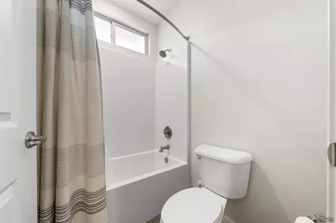 Bath - 14783 E 40 Pl, Yuma, AZ 85367 photo 3 of 8