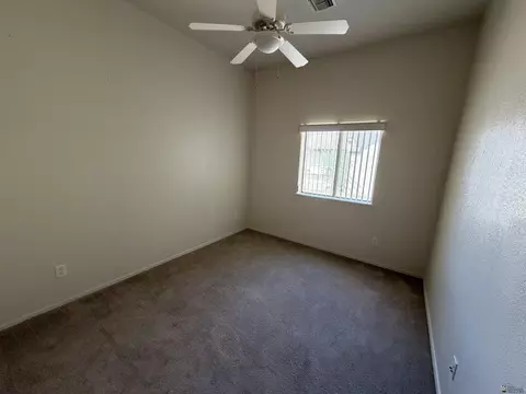 Bedroom - 10442 E 39 Pl, Yuma, AZ 85365 photo 4 of 7