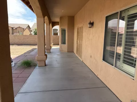 Exterior - 10442 E 39 Pl, Yuma, AZ 85365 photo 6 of 6