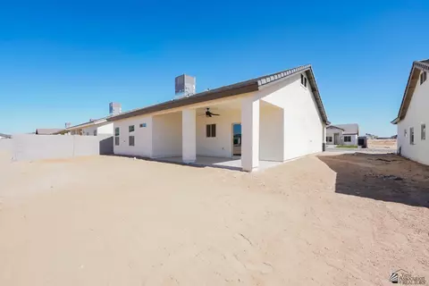 Exterior - 10570 E 45 St, Yuma, AZ 85367 photo 4 of 4