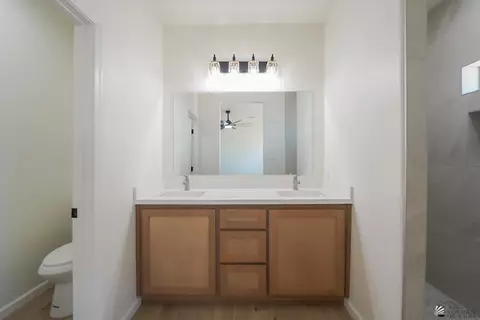 Bath - 10570 E 45 St, Yuma, AZ 85367 photo 3 of 4