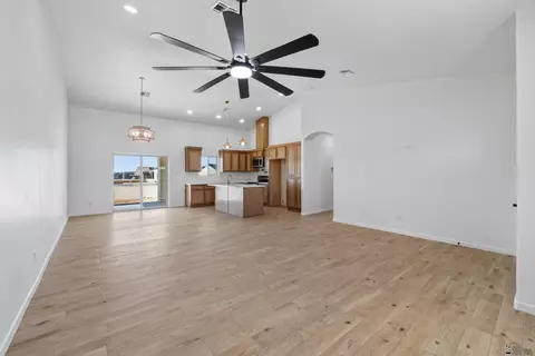 Living - 10570 E 45 St, Yuma, AZ 85367 photo 1 of 2