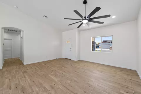 10570 E 45 St, Yuma, AZ 85367 photo 6
