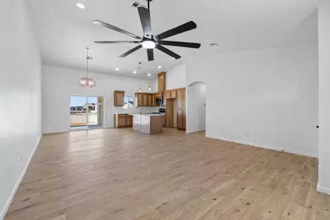 10570 E 45 St, Yuma, AZ 85367 photo 3