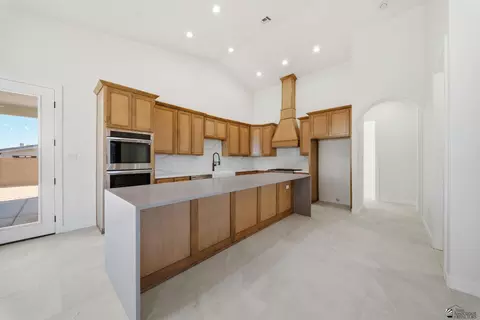 Kitchen - 7847 E 35 St, Yuma, AZ 85365 photo 1 of 5
