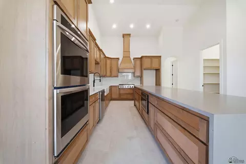 Kitchen - 7847 E 35 St, Yuma, AZ 85365 photo 2 of 5